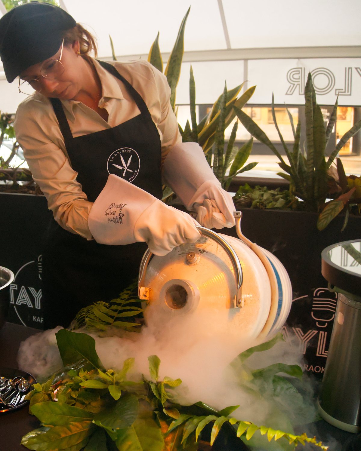 L’azote versé sur le buffet, un soir de cocktail